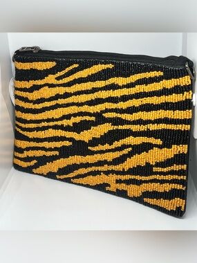 🆕 Black & Light Orange Tiger Stripe Beaded Clutch Crossbody Bag w/ Chain-NWT